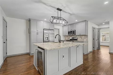 Kitchen - 4065 E 25th St, Tulsa, OK 74114 photo 3 of 4