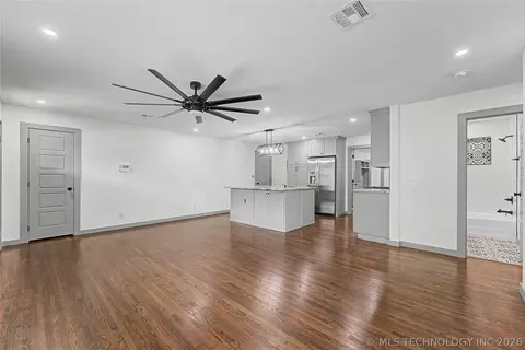 Living - 4065 E 25th St, Tulsa, OK 74114 photo 3 of 3