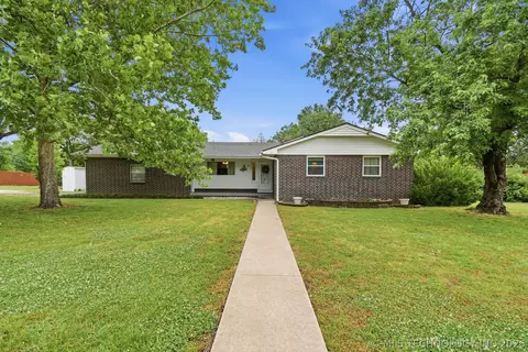 52 Ilma Dr, Bartlesville, OK 74003