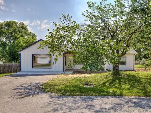 5823 S 31st West Ave, Tulsa, OK 74107