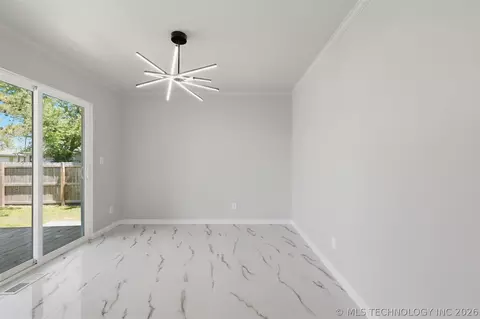 Dining - 10185 E 22nd Pl, Tulsa, OK 74129 photo 1 of 1