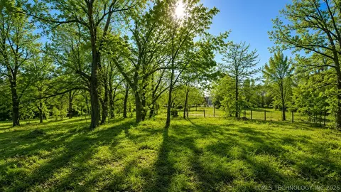 2 Hickory Bluff St, Sapulpa, OK 74066