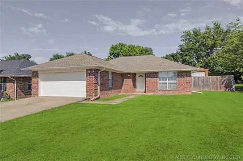 2206 Sycamore Rd, Mcalester, OK 74501
