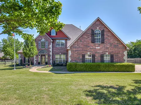 12591 Longhorn Ct, Glenpool, OK 74033