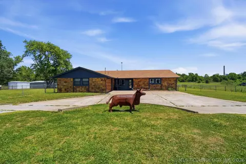 12101 S 4095 Rd, Oologah, OK 74053