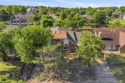 View/Area - 3928 E 60th Pl, Tulsa, OK 74135 photo 1 of 4