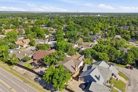View/Area - 3928 E 60th Pl, Tulsa, OK 74135 photo 3 of 4