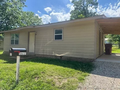 103 N G St, Hugo, OK 74743