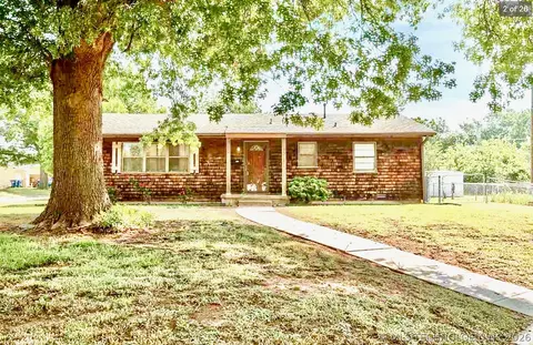 1401 E Cedar Dr, Stillwater, OK 74075