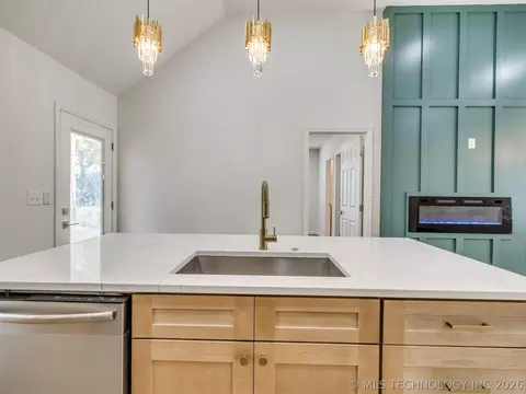 Kitchen - 2107 E Haskell St, Tulsa, OK 74110 photo 4 of 10