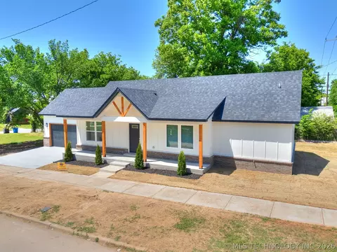 Exterior - 2107 E Haskell St, Tulsa, OK 74110 photo 6 of 11