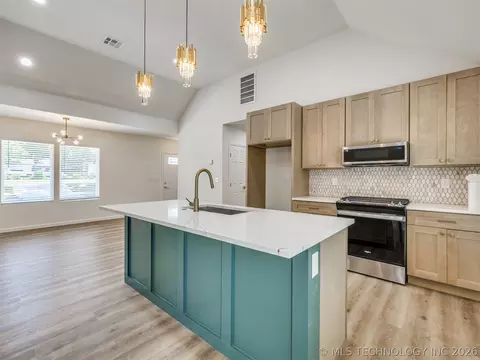 Kitchen - 2107 E Haskell St, Tulsa, OK 74110 photo 1 of 10