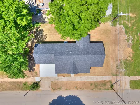 View/Area - 2107 E Haskell St, Tulsa, OK 74110 photo 2 of 6