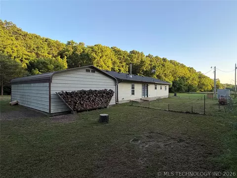 57767 County Road 612 St, Kansas, OK 74347