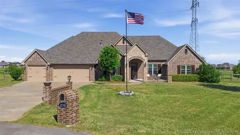 14246 N 61 Ave, Collinsville, OK 74021