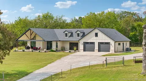 16064 S 4210 Rd, Claremore, OK 74017