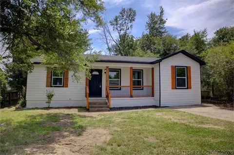 6844 E King Pl, Tulsa, OK 74115