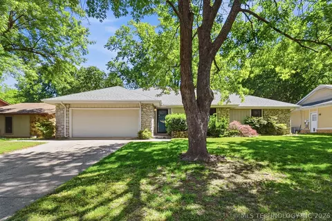 1963 W 65th St, Tulsa, OK 74132