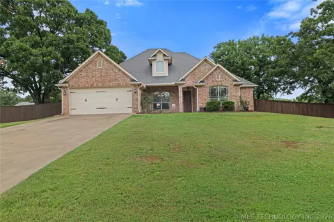 56 Greens Rd, Durant, OK 74701