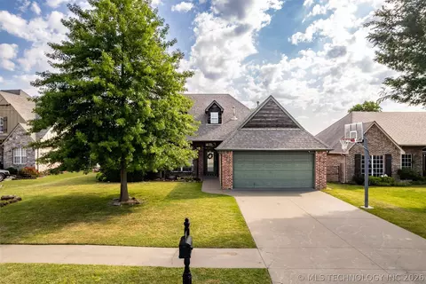 14929 Courtney Ln, Glenpool, OK 74033
