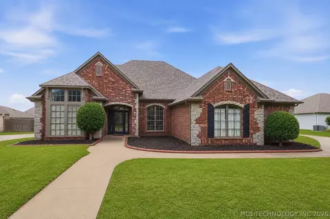 309 E Imperial St, Broken Arrow, OK 74011