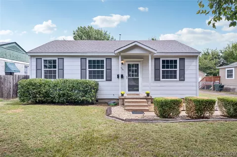 1015 N Main St, Sand Springs, OK 74063