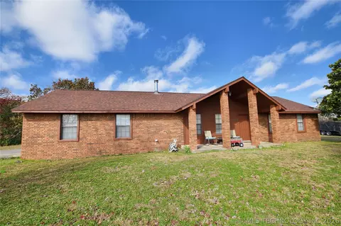 5747 E 620 Rd, Locust Grove, OK 74352