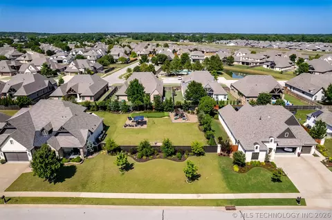 6709 E 134th Pl S, Bixby, OK 74008