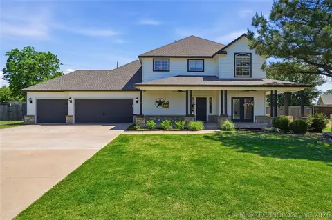 2413 W 109th St S, Jenks, OK 74037