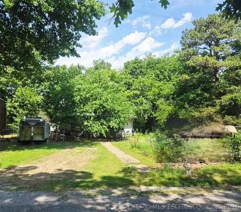 313 Big Blf, Pryor, OK 74361 photo 3