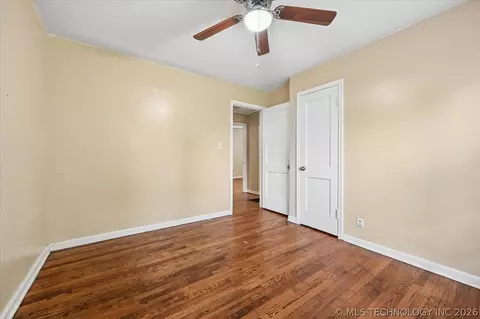 Bedroom - 112 E 54th St, Tulsa, OK 74105 photo 4 of 6