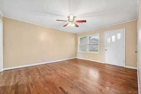 Living - 112 E 54th St, Tulsa, OK 74105 photo 4 of 4