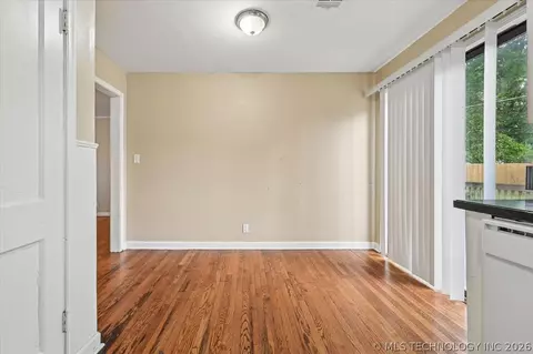 Dining - 112 E 54th St, Tulsa, OK 74105 photo 1 of 1