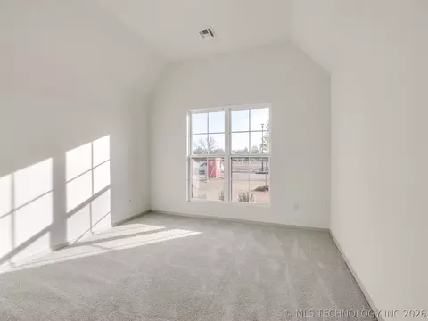 Bedroom - 3205 E 147th Pl S, Bixby, OK 74008 photo 1 of 10