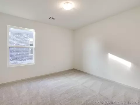 Bedroom - 3205 E 147th Pl S, Bixby, OK 74008 photo 9 of 10
