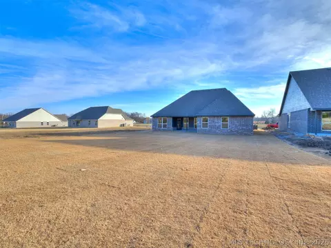 Exterior - 3205 E 147th Pl S, Bixby, OK 74008 photo 5 of 5