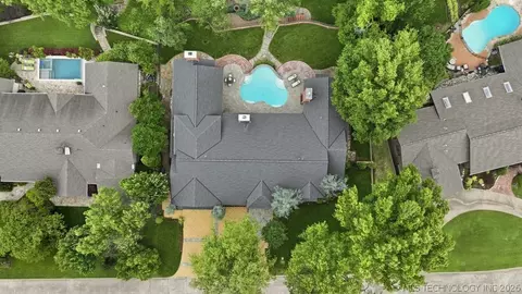 View/Area - 2829 E 34th St, Tulsa, OK 74105 photo 2 of 3