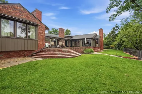 Exterior - 2829 E 34th St, Tulsa, OK 74105 photo 7 of 11