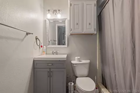 Bath - 12002 E 39th St, Tulsa, OK 74146 photo 2 of 2