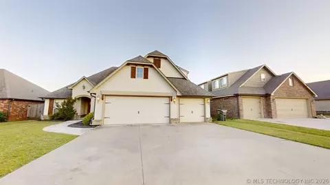 7408 E 83rd St N, Owasso, OK 74055