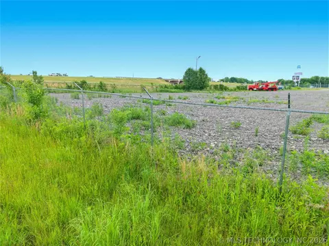 40 Interstate, Muldrow, OK 74948 photo 11