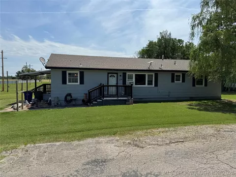 220 N Chestnut Ave, Copan, OK 74022