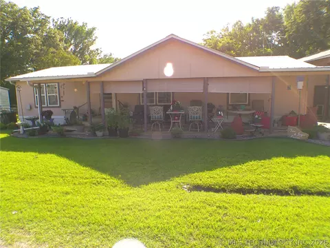 27 Aster Dr, Mead, OK 73449
