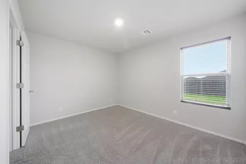Bedroom - 29321 E 80th St S, Broken Arrow, OK 74014 photo 3 of 3