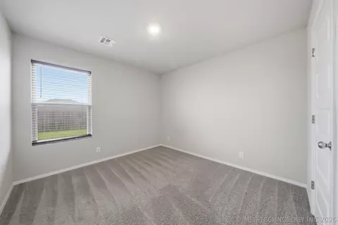 Bedroom - 29321 E 80th St S, Broken Arrow, OK 74014 photo 2 of 3
