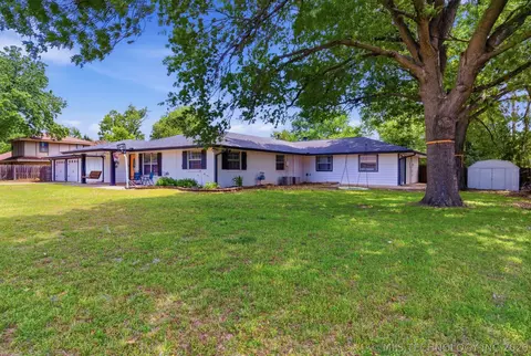 205 N Jardot Rd, Stillwater, OK 74075