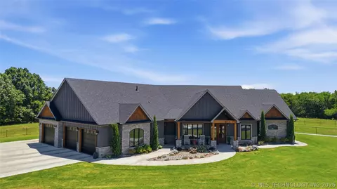 3150 S 289th East Ave E, Broken Arrow, OK 74014