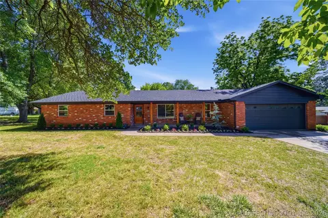 9430 E 115th St S, Bixby, OK 74008