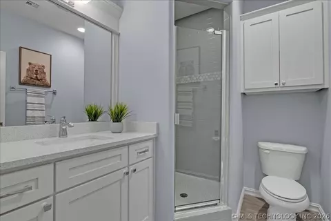 Bath - 7419 E 109th St, Tulsa, OK 74133 photo 9 of 9