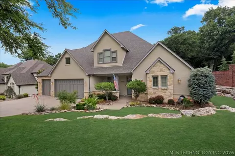 Exterior - 7419 E 109th St, Tulsa, OK 74133 photo 3 of 10